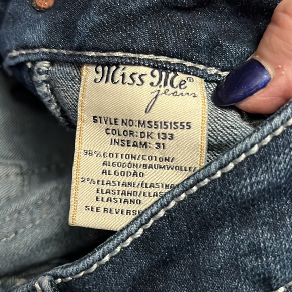 Miss Me Mid-Rise Skinny Jeans, Size 29, NWOT Will sell fast. MAKE AN OFFER!!! - Picture 9 of 9